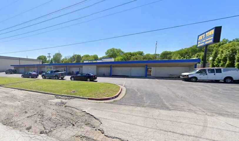 13402 S 71 Hwy, Grandview, MO for sale - Building Photo - Image 1 of 1