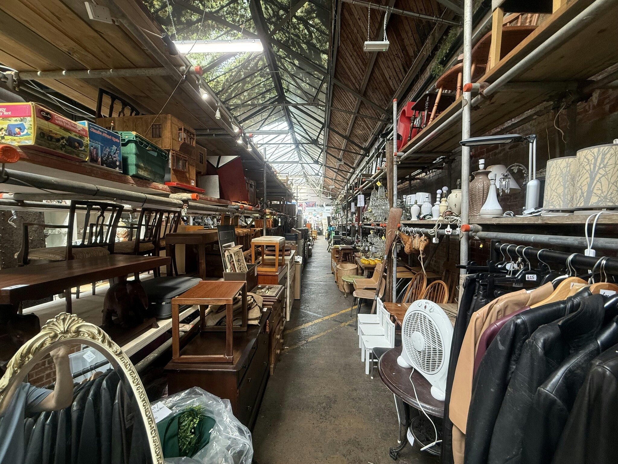 42 Vine St, Brighton to rent Interior Photo- Image 1 of 6