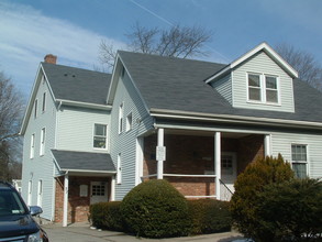 37 Moore Ave, Mount Kisco, NY for rent Building Photo- Image 1 of 17