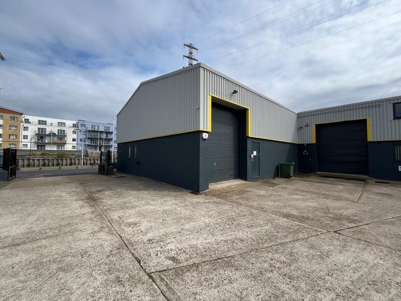 Hythe Quay, Colchester to rent - Building Photo - Image 1 of 39
