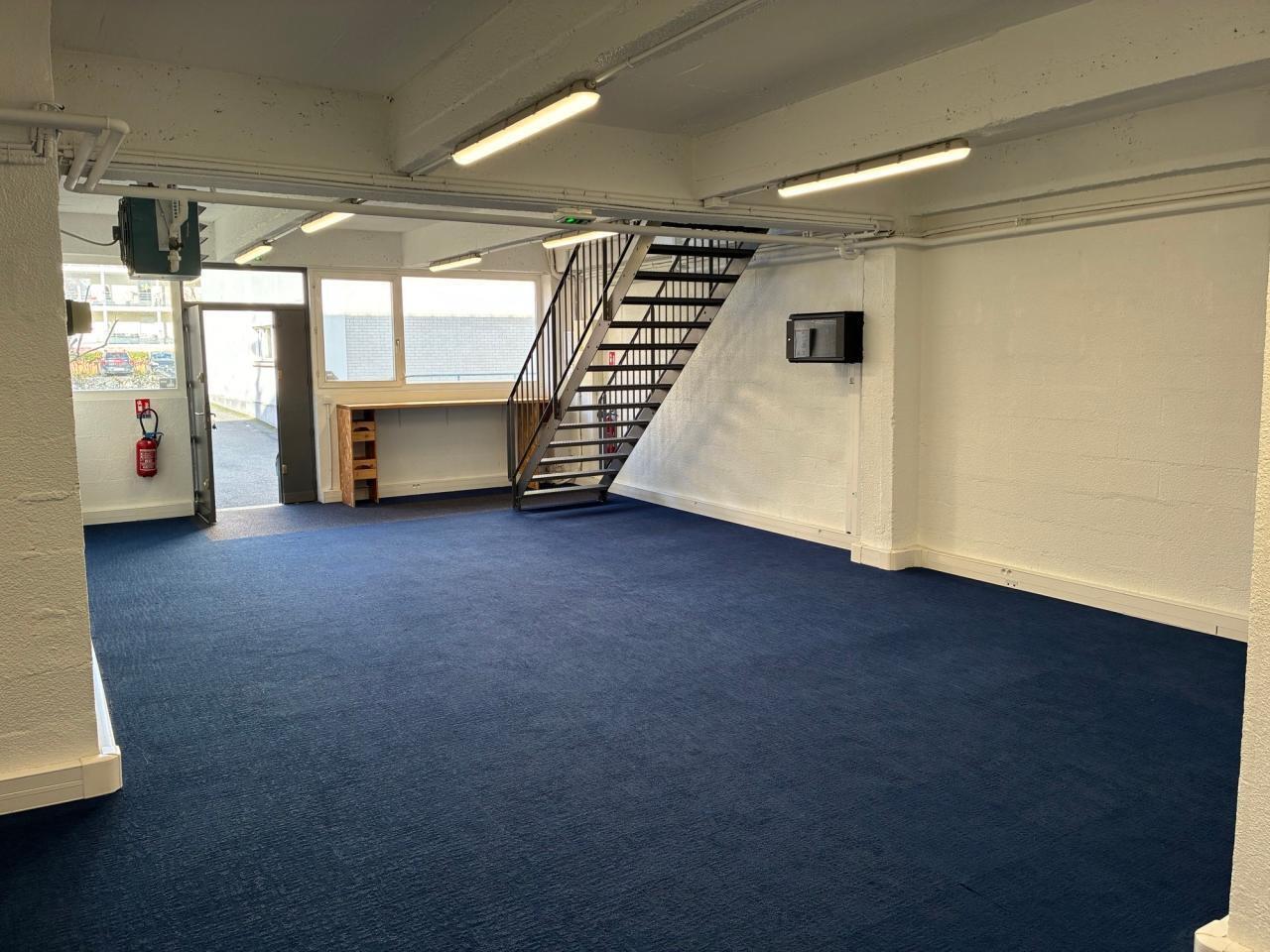 Office in Montreuil to rent Interior Photo- Image 1 of 18