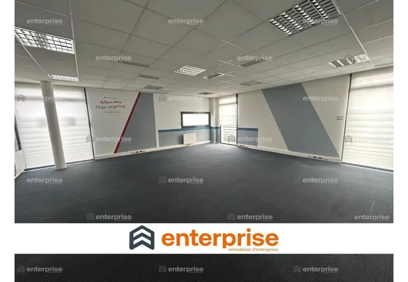Location Bureaux 177 m² - Photo 1