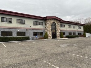 119 Hawley Rd, Oxford, CT for rent Building Photo- Image 1 of 5