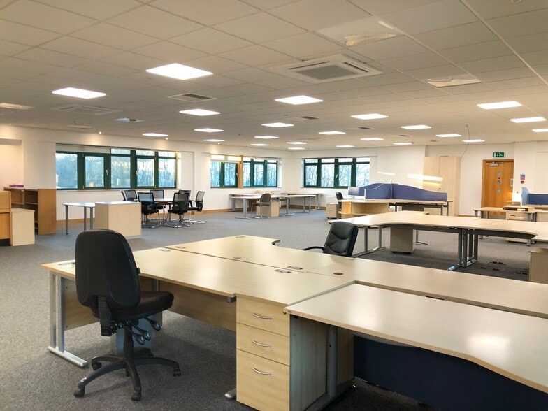 Cumnor Hl, Cumnor to rent - Interior Photo - Image 2 of 4