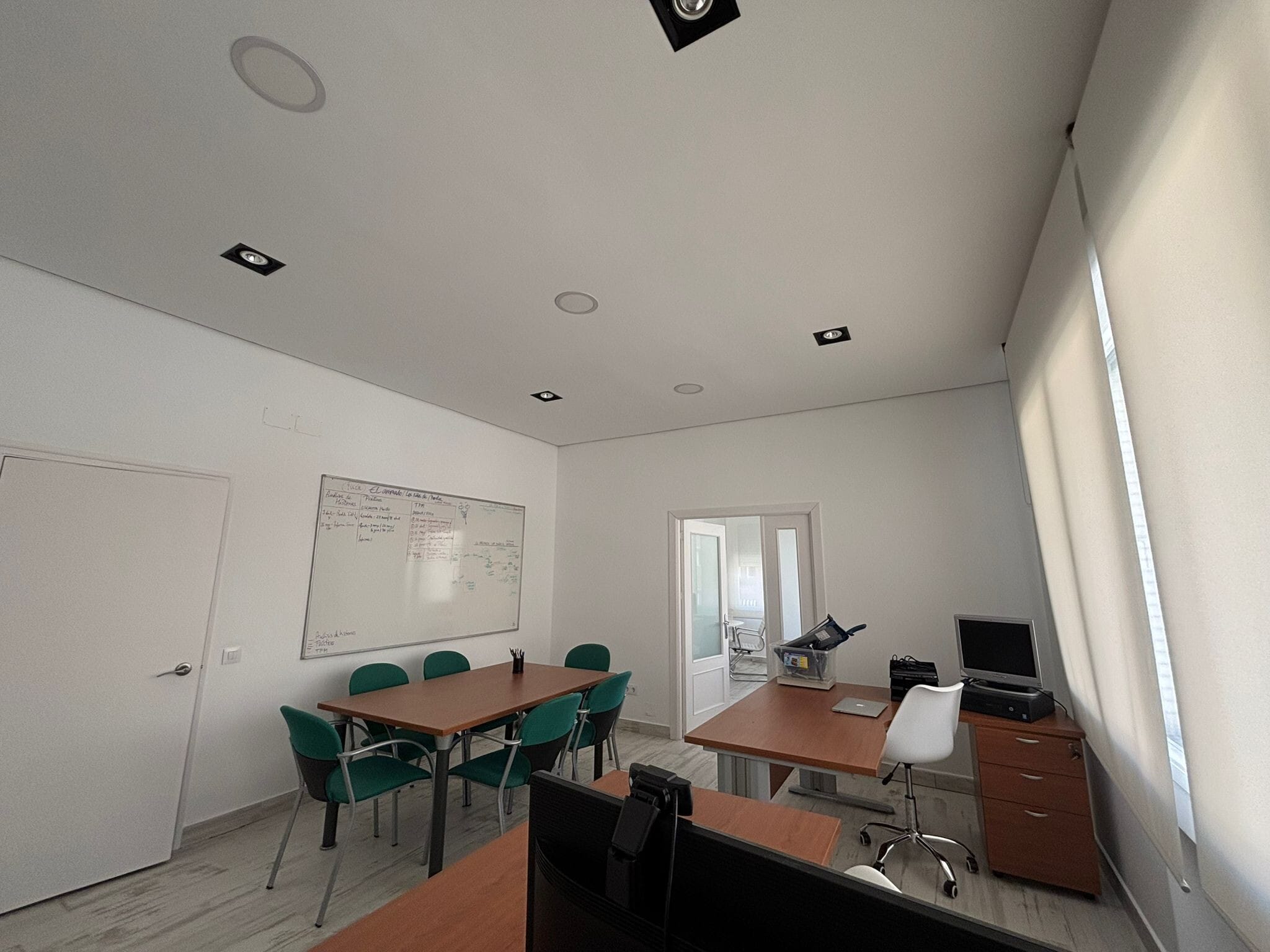 Office in Villaviciosa de Odón, Madrid to rent Interior Photo- Image 1 of 8