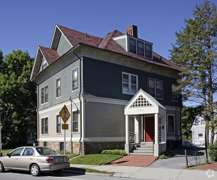 236 Hope St, Providence, RI for rent - Building Photo - Image 1 of 8