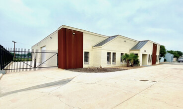 5817 E La Colonia, San Antonio, TX for sale Building Photo- Image 1 of 9