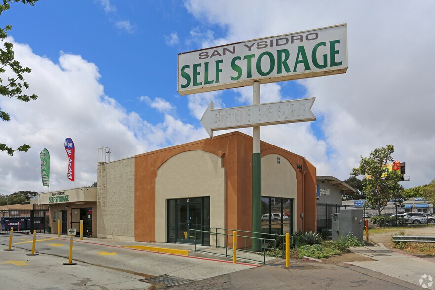 644 E San Ysidro Blvd, San Ysidro, CA for rent - Building Photo - Image 1 of 3