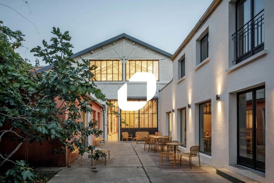 Office in Montreuil to rent - Building Photo - Image 1 of 7
