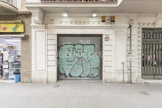 Retail in Barcelona, Barcelona to rent Interior Photo- Image 1 of 27