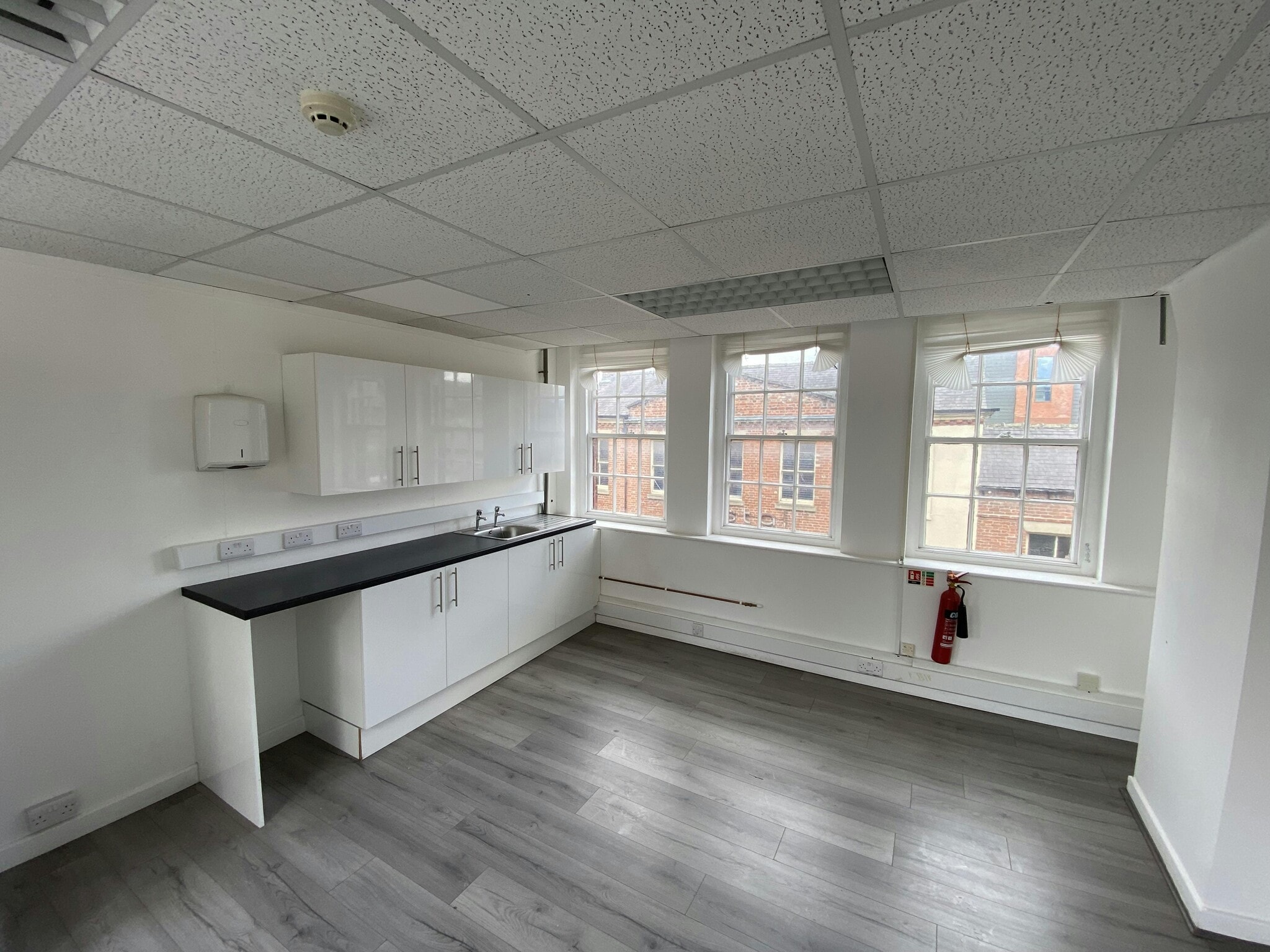 Carver St, Sheffield to rent Interior Photo- Image 1 of 5