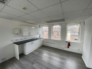Carver St, Sheffield to rent Interior Photo- Image 1 of 5