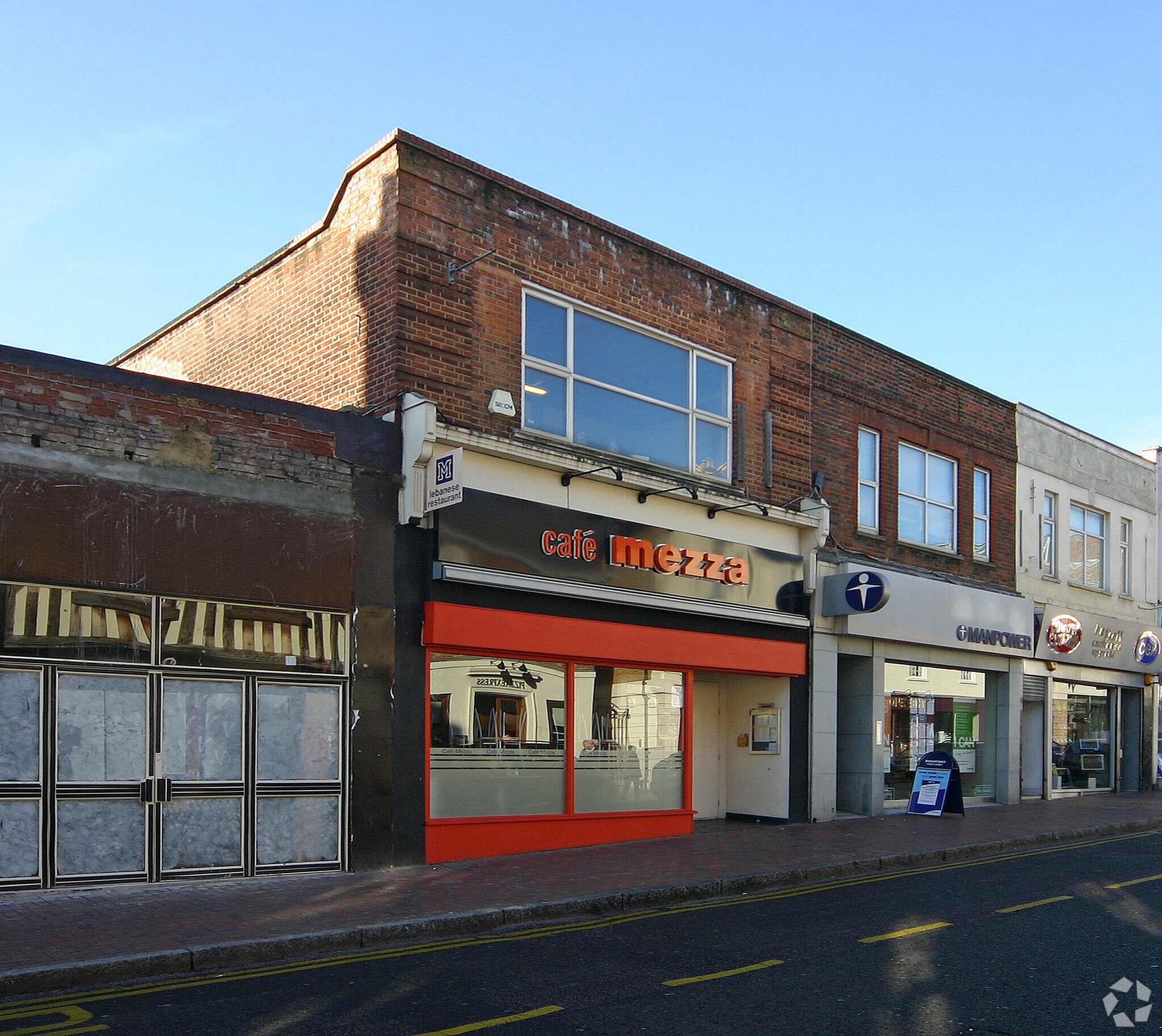 144 High St, Watford for sale Primary Photo- Image 1 of 1