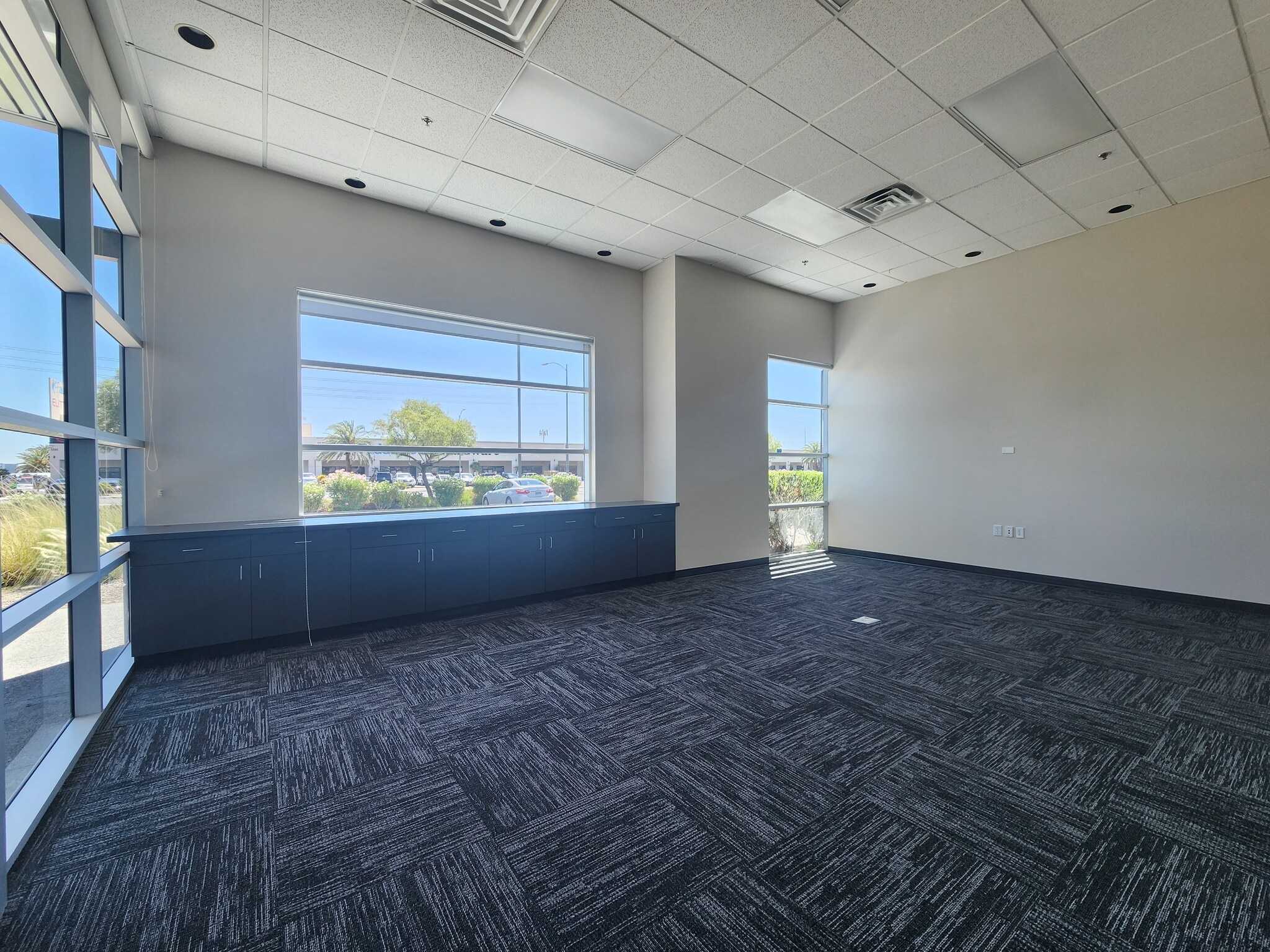 5525 S Decatur Blvd, Las Vegas, NV to rent Building Photo- Image 1 of 11