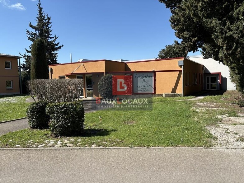 Office in Avignon for sale - Building Photo - Image 2 of 22