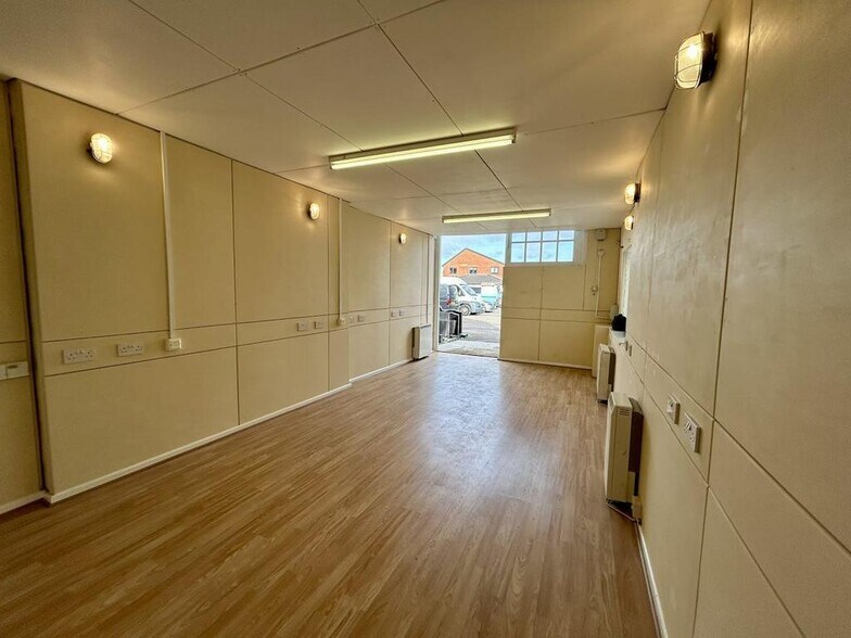 Wem Business Park, Wem to rent - Building Photo - Image 3 of 8