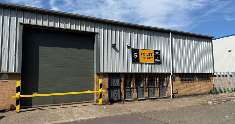 Lipton Clos, Bootle to rent - Building Photo - Image 3 of 16