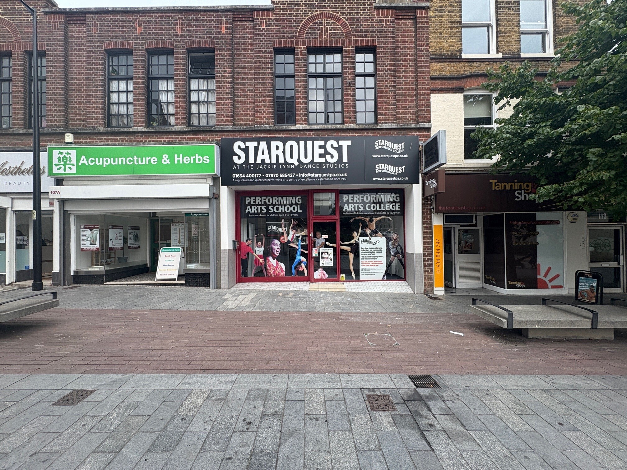 109 High St, Chatham to rent Building Photo- Image 1 of 8