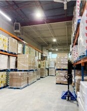 760 Pacific Rd, Oakville, ON to rent Interior Photo- Image 2 of 4