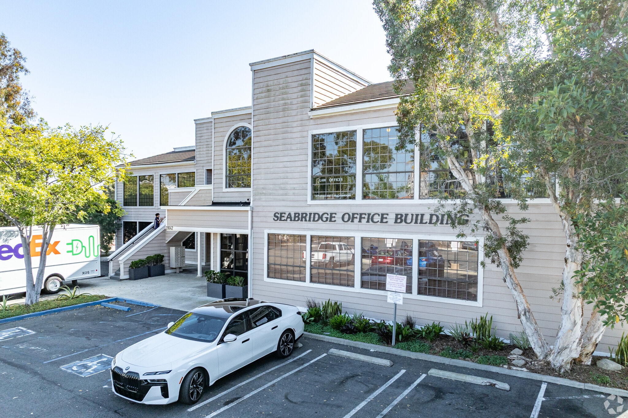 20042 Beach Blvd, Huntington Beach, CA for sale Primary Photo- Image 1 of 1