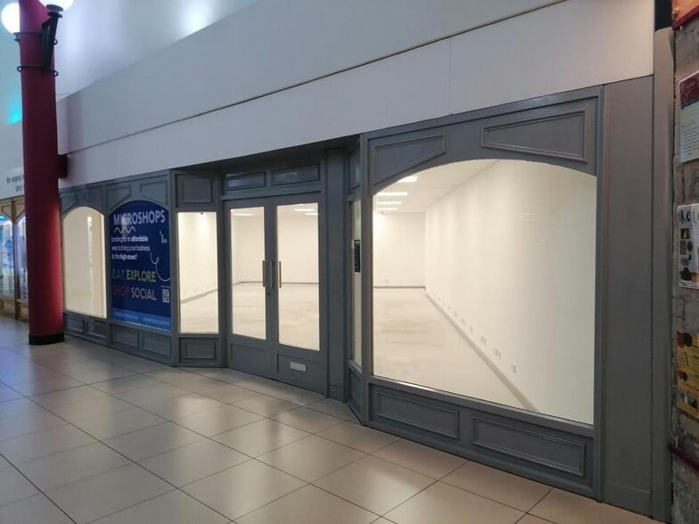 Court St, Trowbridge to rent - Building Photo - Image 2 of 15