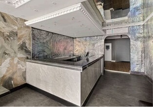 11 Church Rd, Ashford to rent Lobby- Image 2 of 5