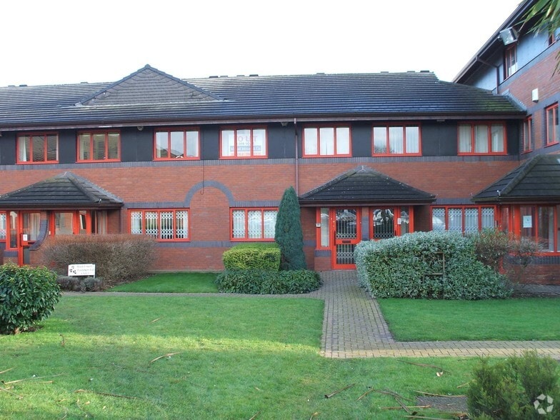 Two Woods Ln, Brierley Hill to rent - Building Photo - Image 3 of 3