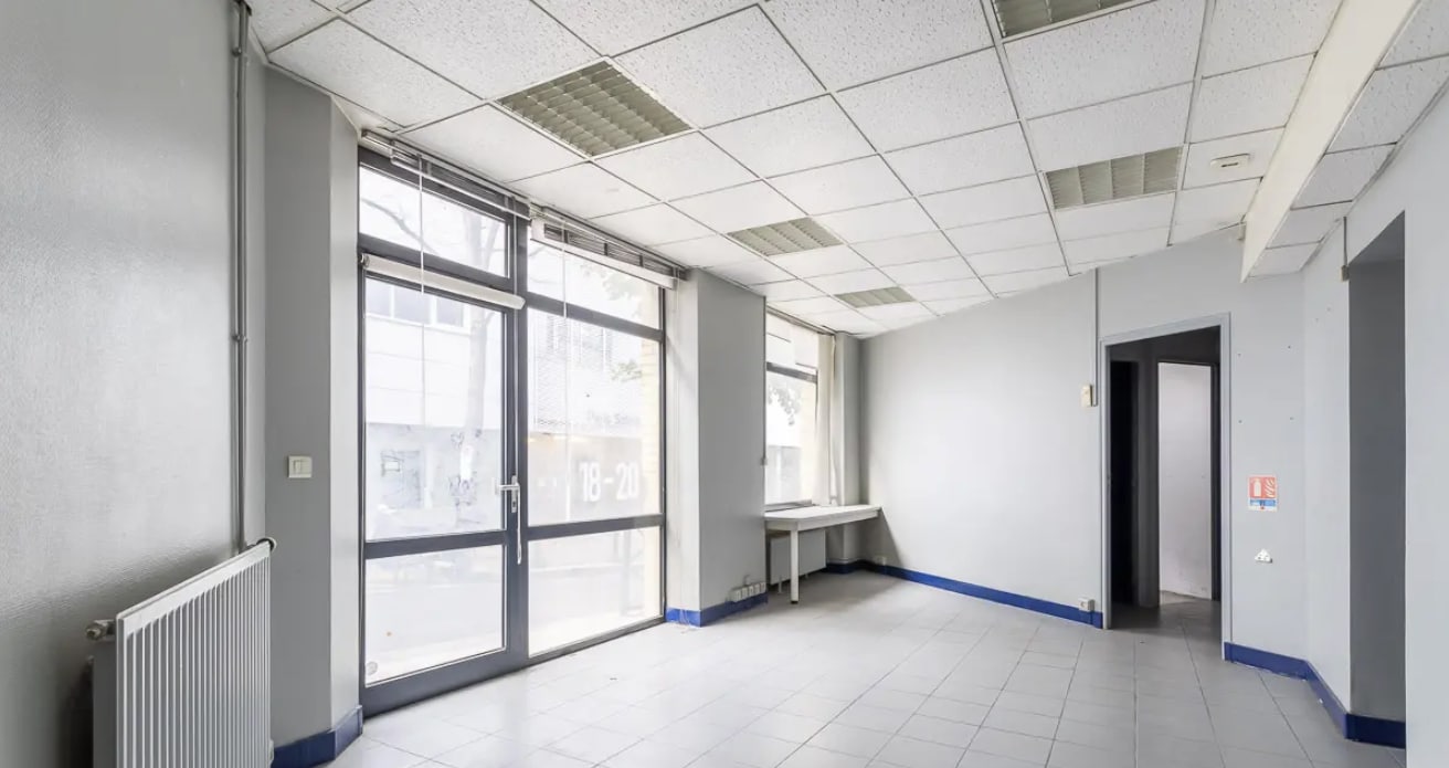 Paris, PAR 75020 - Unit Lot 1 - - Interior Photo - Image 1 of 7