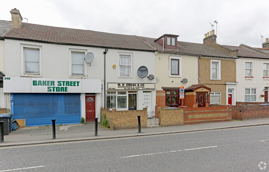 350 Baker St, Enfield EN1 3LQ