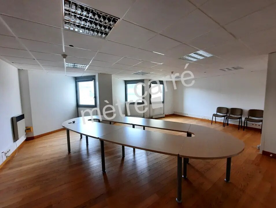 Office in Nantes for sale Interior Photo- Image 1 of 5