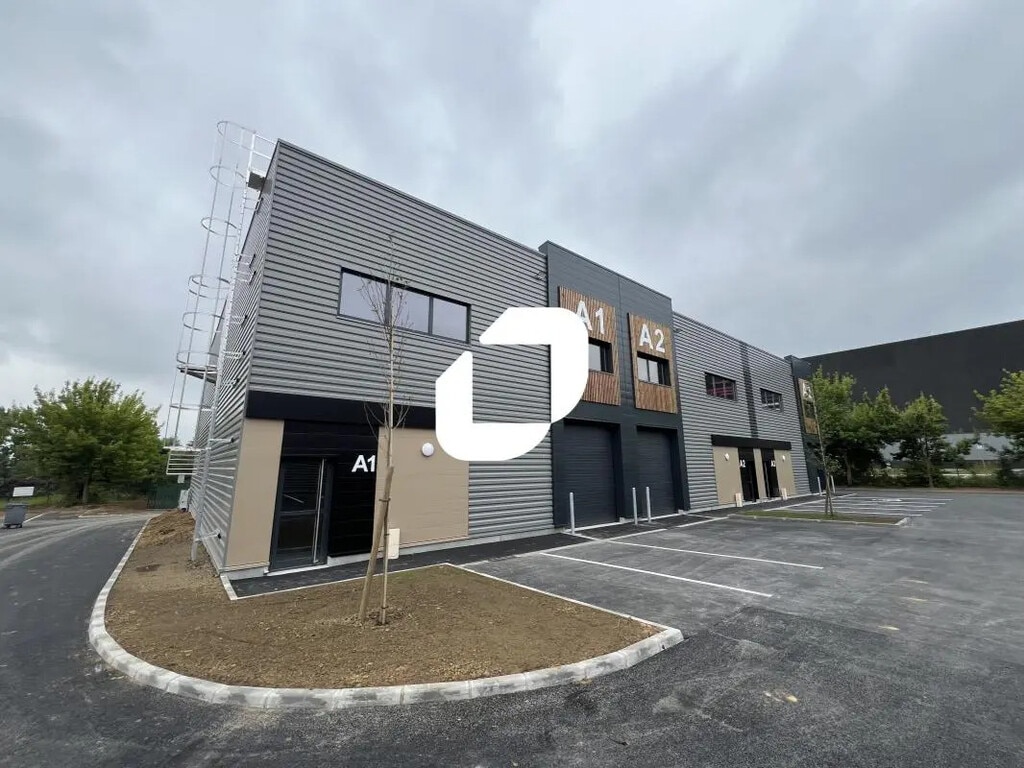 Location Local d'activités 218 m² à 8 134 m² - Photo 1