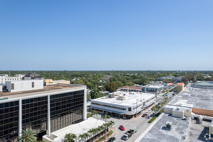 6907-6915 SW 57th Ave, South Miami, FL for rent - Building Photo - Image 3 of 6