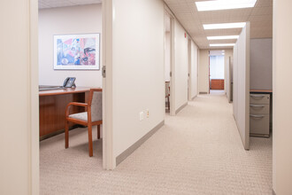 89 Headquarters Plz, Morristown, NJ for rent Interior Photo- Image 1 of 9