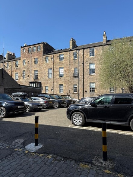 50 Melville St, Edinburgh to rent - Building Photo - Image 2 of 17