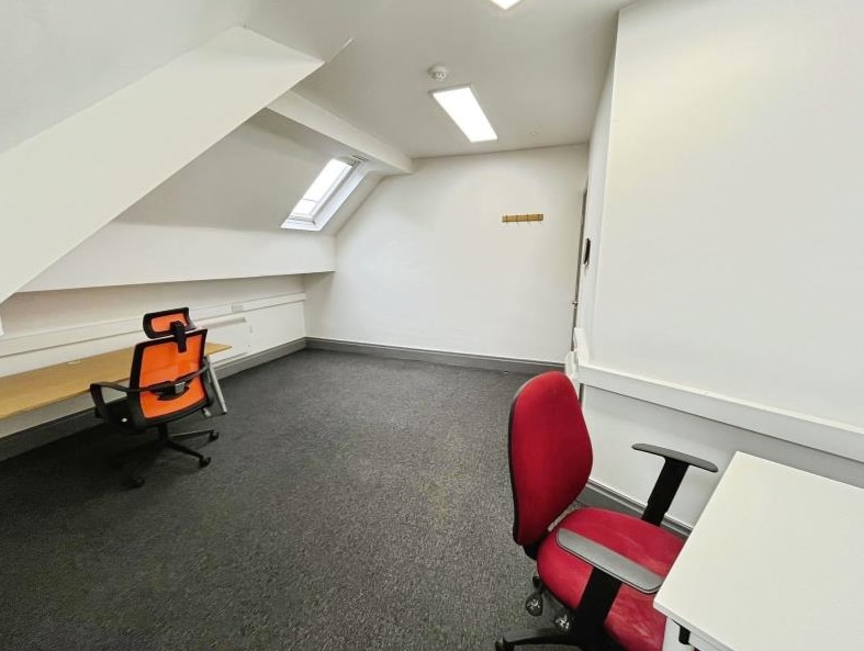 1 Westgate Ave, Bolton to rent Interior Photo- Image 1 of 3