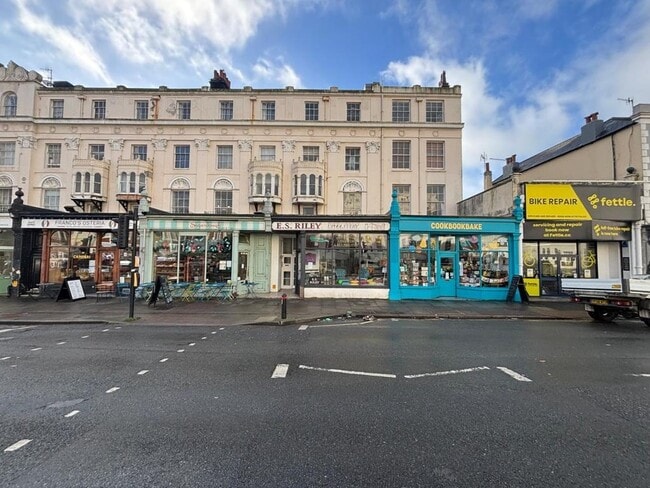 More details for 6 Victoria Terrace, Hove - Retail to Rent