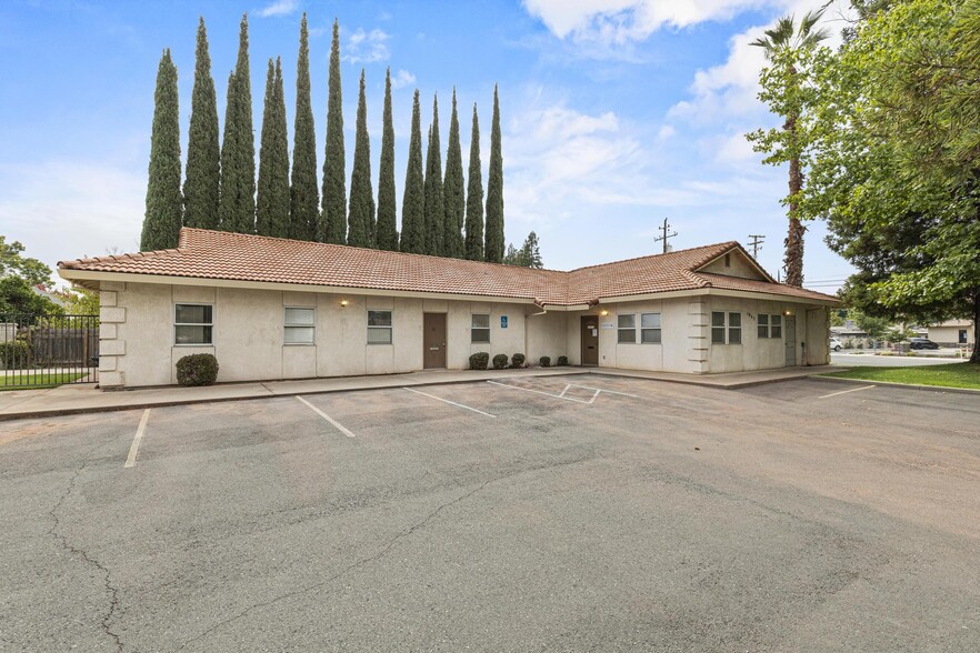 1045 Live Oak Blvd, Yuba City, CA for rent - Building Photo - Image 3 of 36