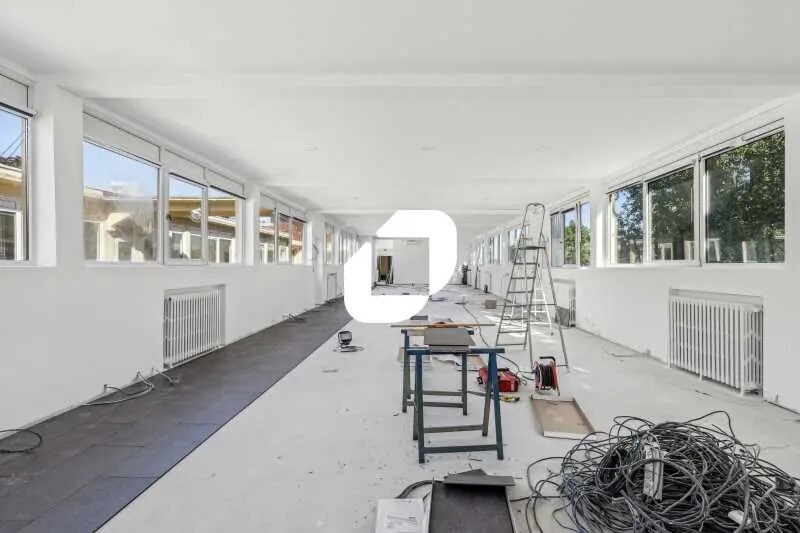 Office in Nanterre to rent - Interior Photo - Image 3 of 16