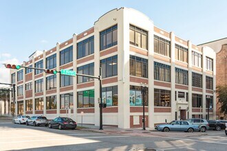 25 N Market St, Jacksonville, FL for rent Building Photo- Image 1 of 12