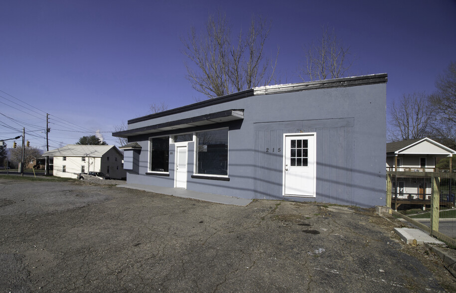 1110 Newfound St, Canton, NC for sale - Building Photo - Image 1 of 1