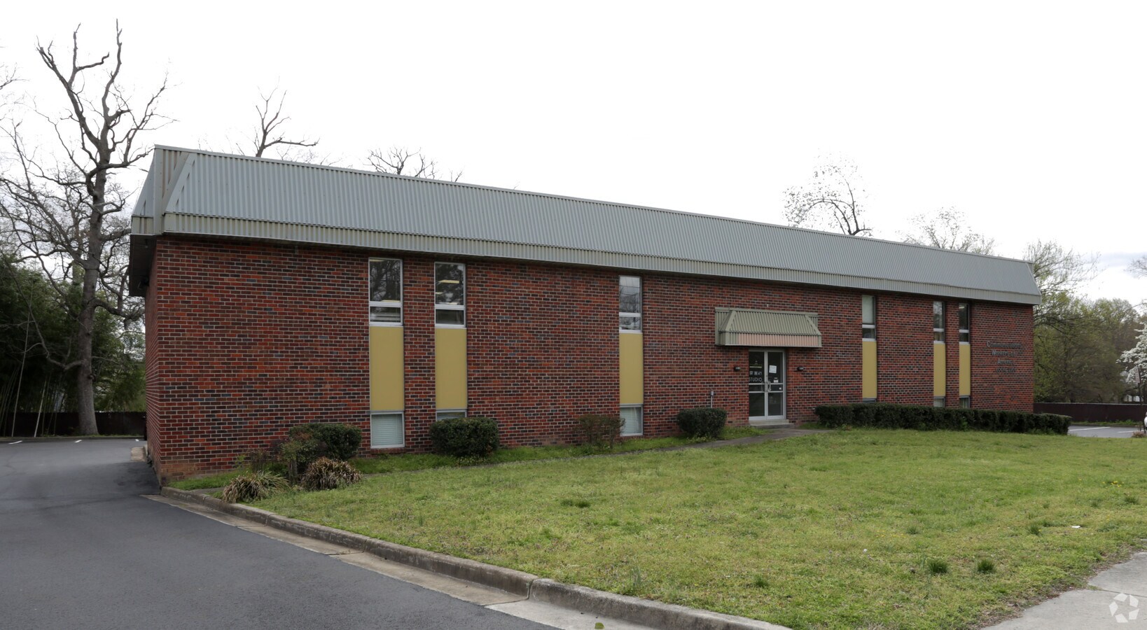 5809 Lakeside Ave, Richmond 23228 UK