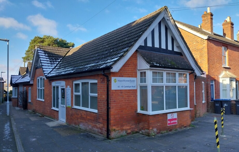 43-45 Cantelupe Rd, East Grinstead for sale - Building Photo - Image 2 of 2