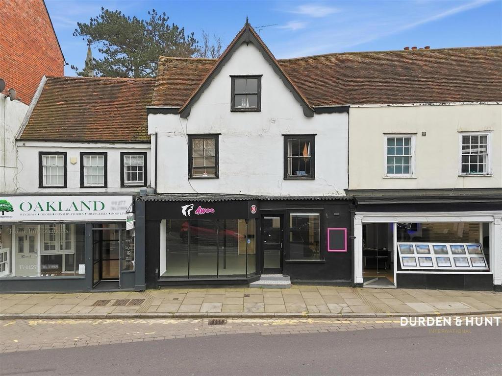 138 High St, Ongar to rent Building Photo- Image 1 of 10