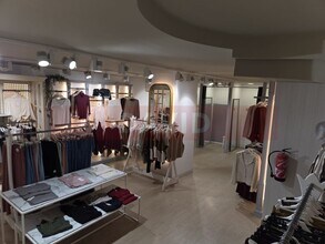 Retail in Reus, Tarragona to rent Interior Photo- Image 2 of 9