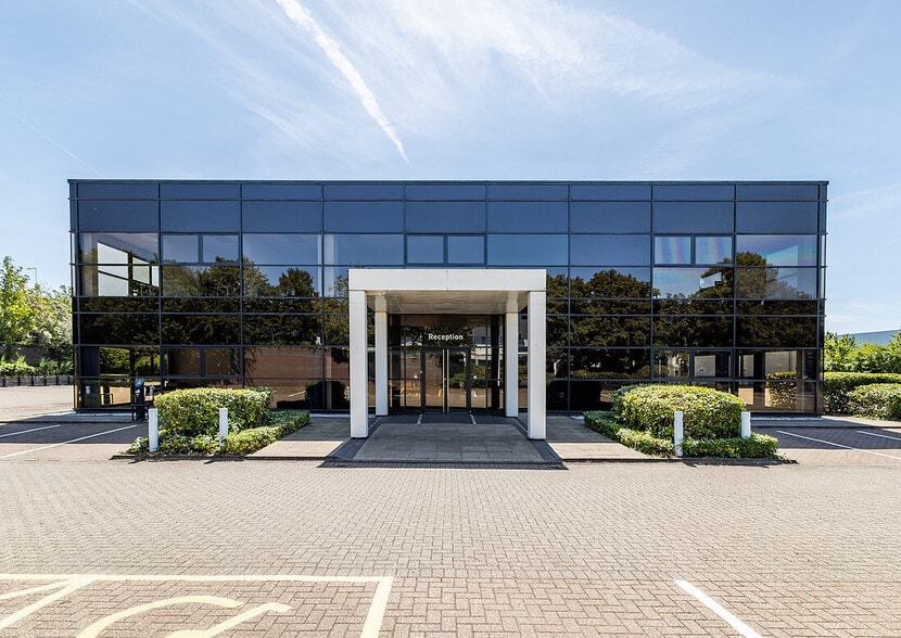 3 Precedent Dr, Milton Keynes to rent - Building Photo - Image 1 of 12