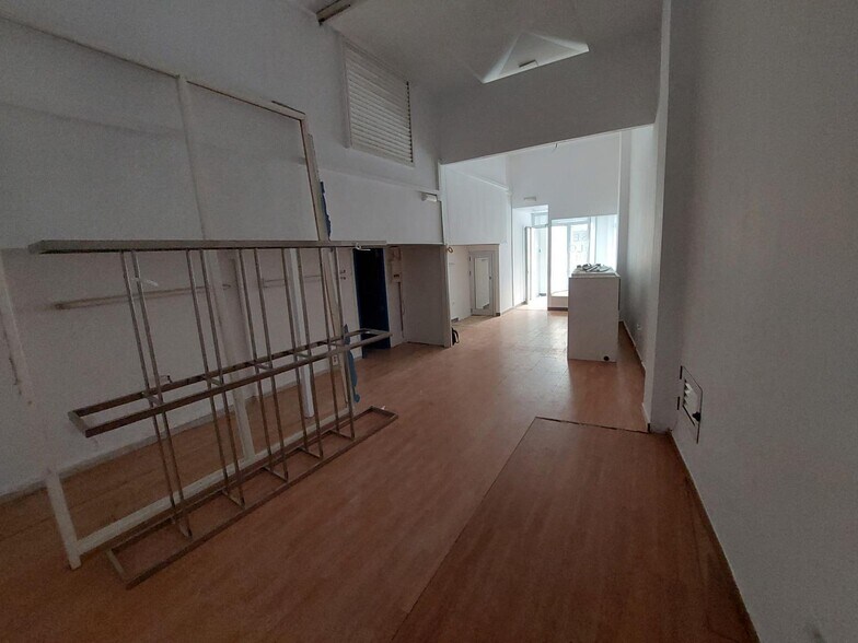 Retail in Cáceres, Cáceres for sale - Building Photo - Image 1 of 6