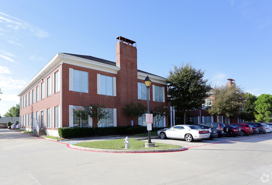 2222 W Spring Creek Pky, Plano, TX for rent - Building Photo - Image 1 of 7