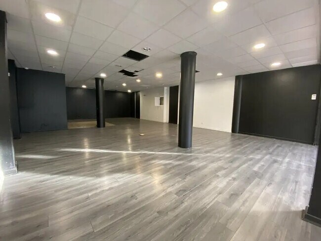 Location Commerce 129 m²