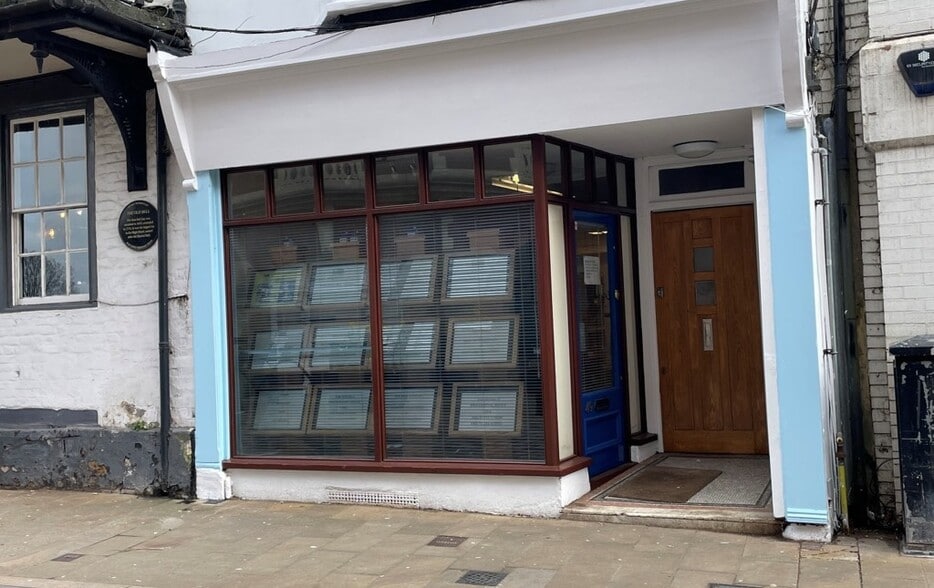 49 High St, Hemel Hempstead for sale - Building Photo - Image 3 of 9