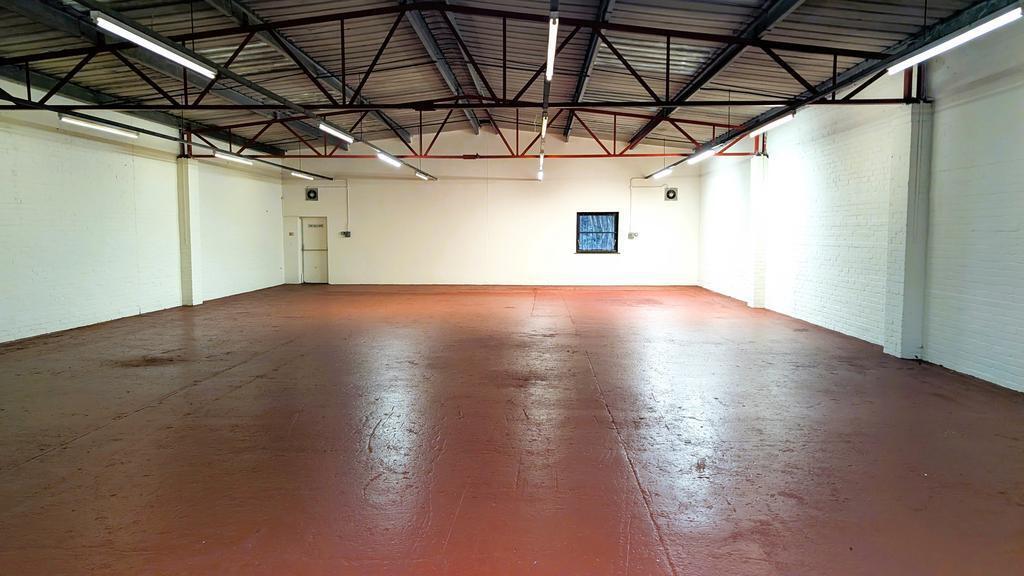 Kerry Rd, Newtown to rent Building Photo- Image 1 of 16